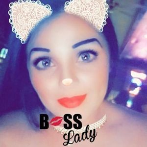 Meet your Posher, Joell